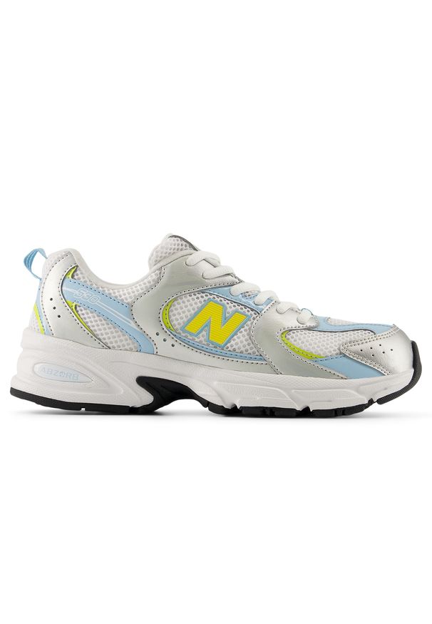Buty dziecięce New Balance G5308S1 – białe. Okazja: na co dzień, na uczelnię. Kolor: biały. Materiał: syntetyk, materiał, guma. Szerokość cholewki: normalna