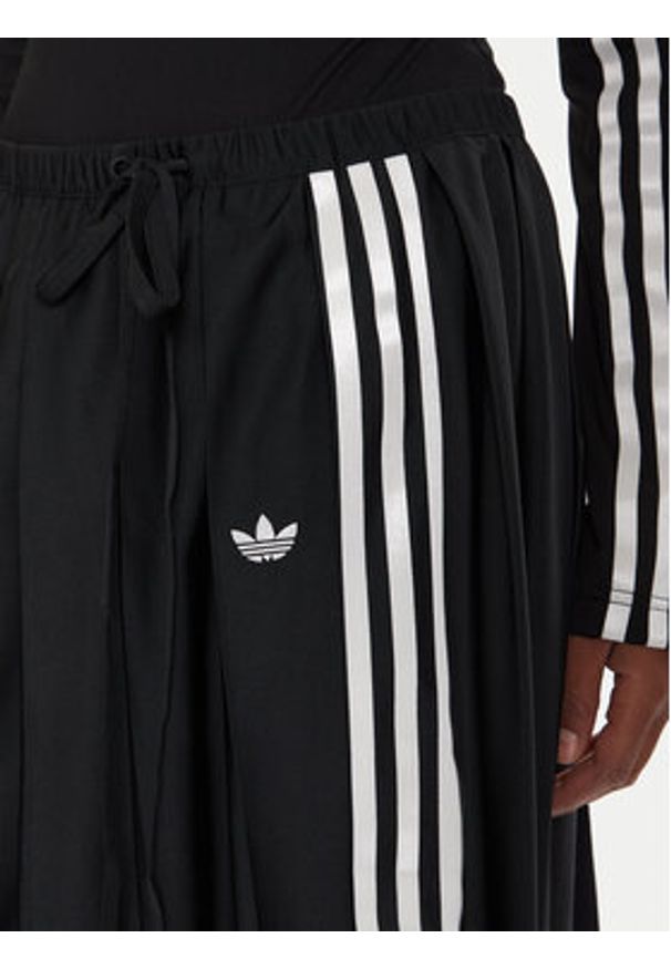 Adidas - adidas Spódnica plisowana Ribbon JW0114 Czarny Regular Fit. Kolor: czarny. Materiał: syntetyk