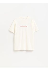 Reserved - T-shirt comfort z nadrukiem - biały. Kolor: biały. Materiał: bawełna, dzianina. Wzór: nadruk