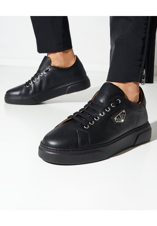 Philipp Plein - PHILIPP PLEIN - Czarne sneakersy Lo-Top. Okazja: na co dzień. Kolor: czarny. Materiał: guma