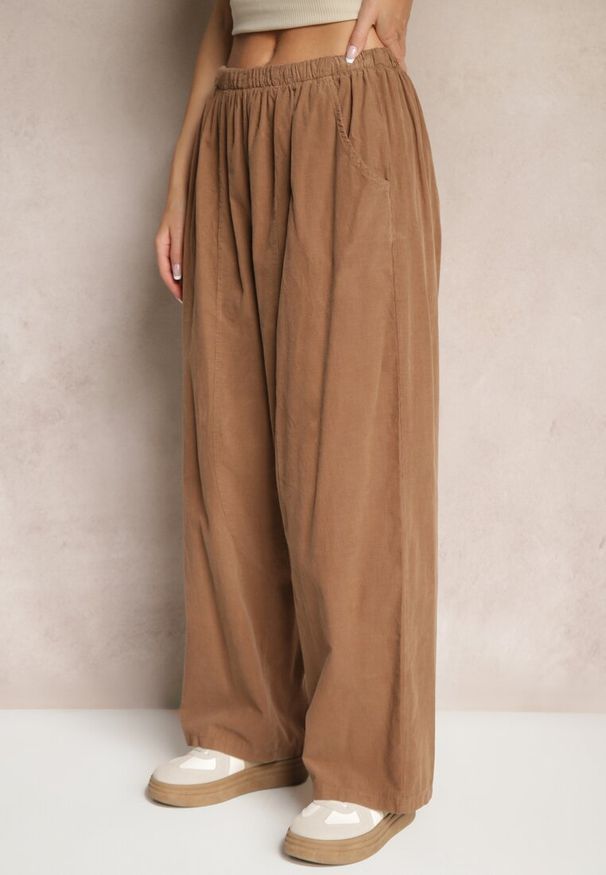 Renee - Brązowe Bawełniane Spodnie High Waist o Szerokim Kroju Velili. Okazja: na co dzień. Stan: podwyższony. Kolor: brązowy. Materiał: bawełna. Styl: elegancki, casual