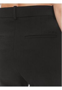 Calvin Klein Chinosy Gabardine K20K205785 Czarny Slim Fit. Kolor: czarny. Materiał: bawełna #5