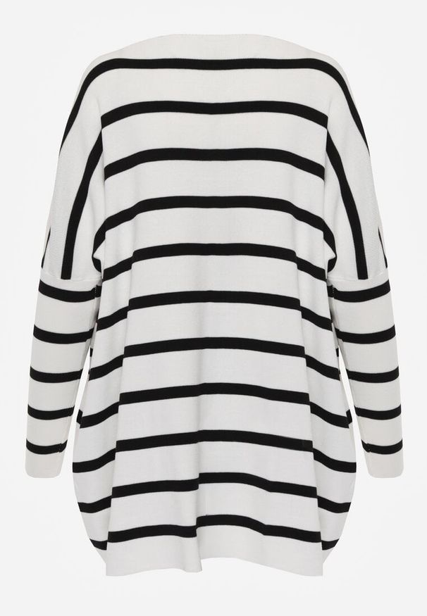 Renee - Biały Oversizowy Sweter z Rękawami o Fasonie Nietoperz i Wzorem w Paski Eistauma. Kolor: biały. Wzór: paski