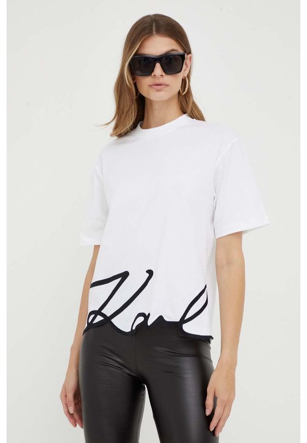 Karl Lagerfeld t-shirt bawełniany kolor biały. Kolor: biały. Materiał: bawełna. Wzór: aplikacja
