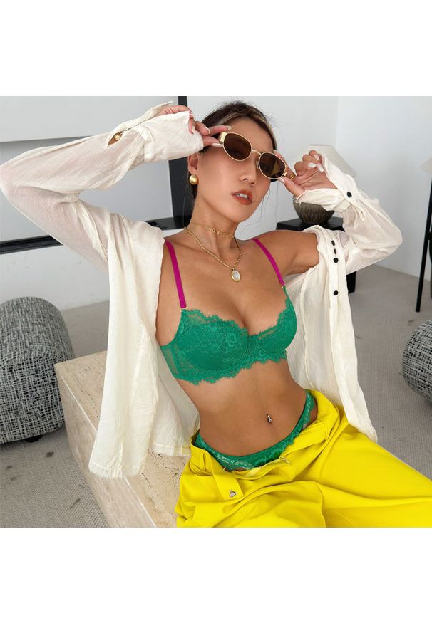 Intica - Biustonosz koronkowy z fiszbinami do codziennego noszenia i na specjalne okazje Tillie. Kolor: różowy. Materiał: koronka. Rodzaj stanika: biustonosz z fiszbinami. Wzór: koronka