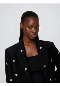Reserved - Marynarka z aplikacjami - czarny. Kolor: czarny. Materiał: wiskoza, dzianina. Długość: krótkie. Wzór: aplikacja #1