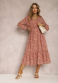 Renee - Różowa Sukienka Boulderblossom. Kolor: różowy. Długość rękawa: długi rękaw
