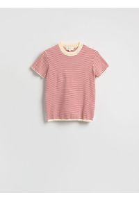 Reserved - Bawełniany t-shirt w paski - czerwony. Kolor: czerwony. Materiał: bawełna. Wzór: paski #1