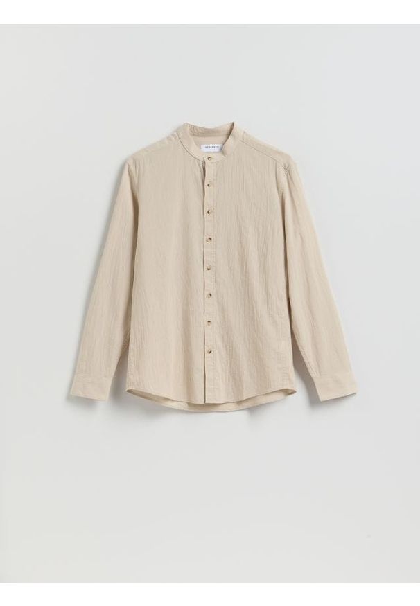 Reserved - Strukturalna koszula regular fit - beżowy. Kolor: beżowy. Materiał: bawełna, tkanina