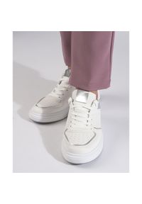 Shelvt Sneakersy damskie białe. Kolor: biały #6