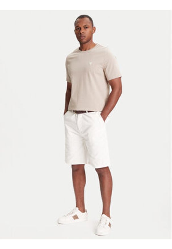 Guess T-Shirt M4YI0A KCCM1 Beżowy Regular Fit. Kolor: beżowy. Materiał: bawełna