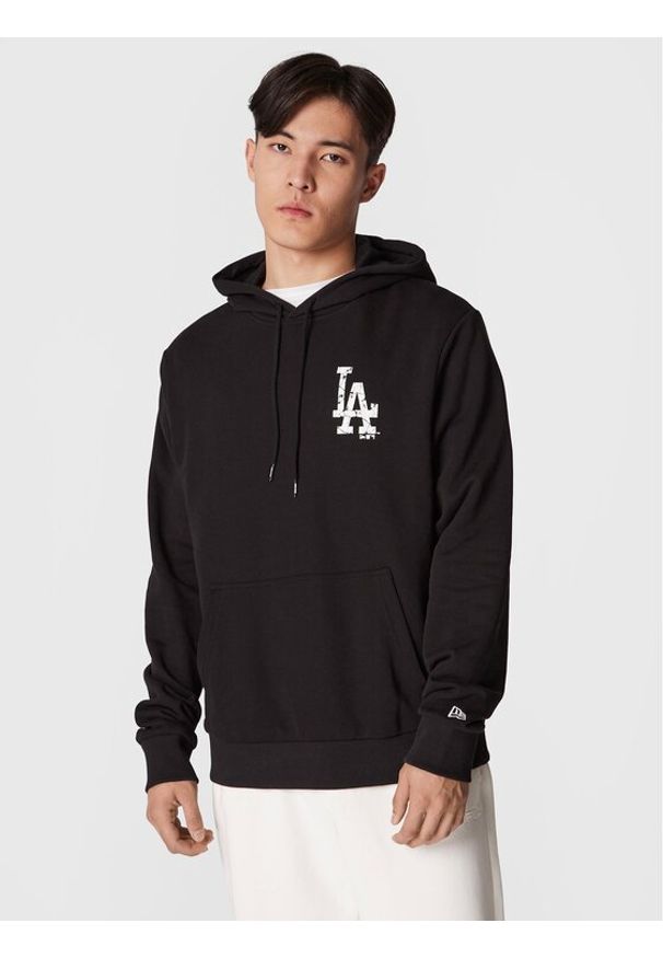 New Era Bluza LA Dodgers Logo Infill 60284740 Czarny Regular Fit. Kolor: czarny. Materiał: bawełna