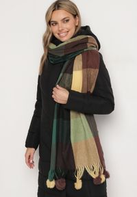 Born2be - Zielony Prostokątny Szalik z Kolorowymi Pomponami Komo. Kolor: zielony. Materiał: bawełna, wiskoza. Wzór: kolorowy #3