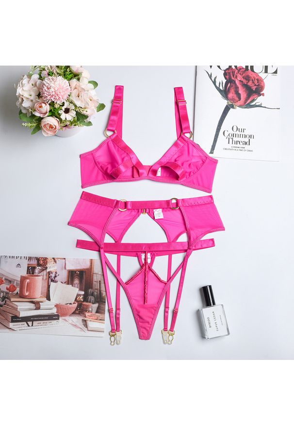 Intica - Komplet bielizny z wycięciami na specjalne okazje Mimma. Kolor: różowy. Materiał: materiał. Wzór: paski