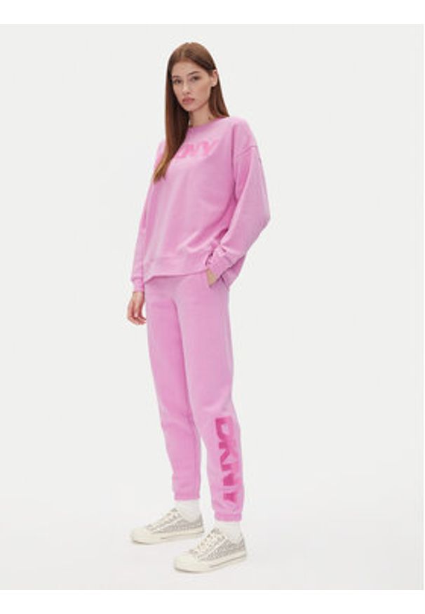 DKNY Sport Bluza DP5T1140 Różowy Regular Fit. Kolor: różowy. Materiał: syntetyk, bawełna. Styl: sportowy