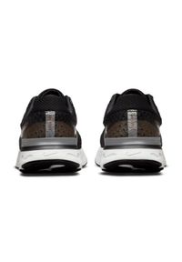 Buty do biegania Nike React Infinity Run Flyknit 3 W DD3024-009 czarne. Kolor: czarny. Materiał: materiał, tkanina, syntetyk. Szerokość cholewki: normalna. Sport: bieganie #5