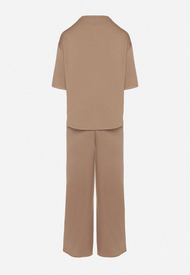 Born2be - Beżowy Komplet z Wiskozą T-shirt i Szerokie Spodnie Naliassa. Kolor: brązowy. Materiał: wiskoza