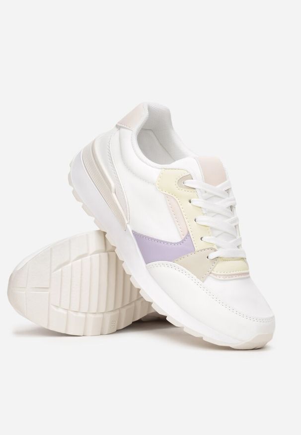 Renee - Białe Sznurowane Sneakersy z Ozdobnymi Wstawkami Sandelal. Kolor: biały. Szerokość cholewki: normalna. Obcas: na płaskiej podeszwie