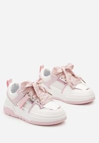Born2be - Różowe Sneakersy z Szerokim Ozdobnym Sznurowaniem Efenizja. Kolor: różowy #3