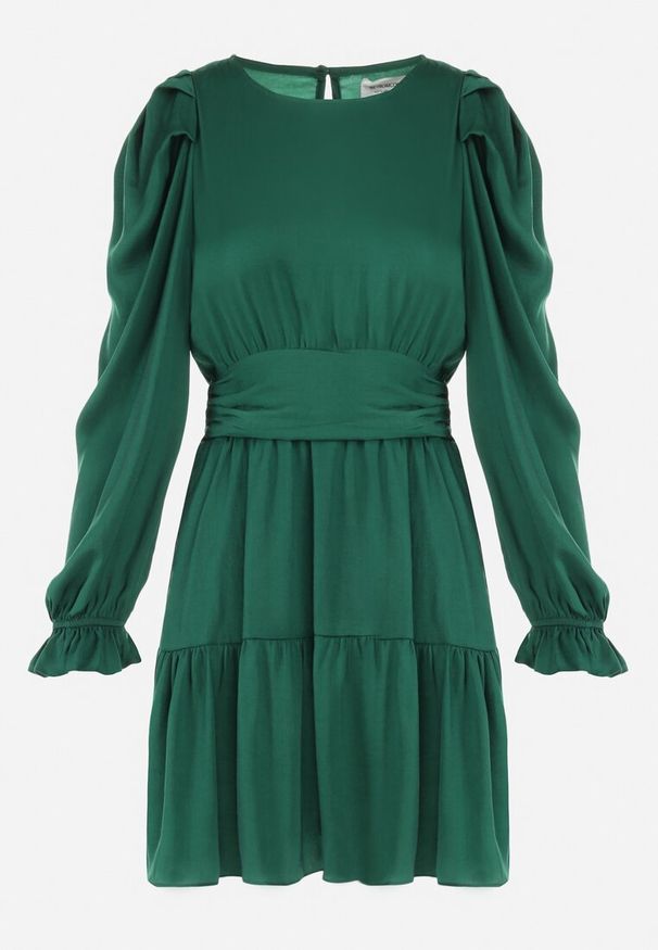 Born2be - Zielona Sukienka Taliowana z Falbanami Klasino. Kolor: zielony. Materiał: zamsz. Wzór: aplikacja. Długość: mini