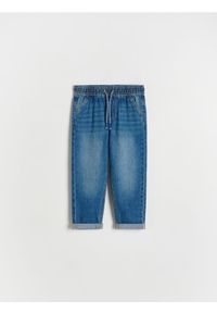 Reserved - Jeansy Carrot - niebieski. Kolor: niebieski. Materiał: jeans #1