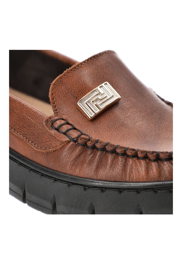 Brązowe Półbuty Armodo Modne Skórzane Obuwie Damskie. Okazja: na co dzień. Kolor: brązowy. Materiał: skóra. Wzór: aplikacja. Styl: casual, elegancki, klasyczny