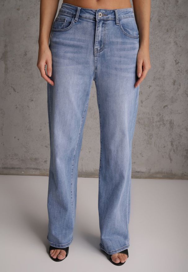 Renee - Niebieskie Bawełniane Jeansy High Waist z Szerokimi Nogawkami Zaeherris. Stan: podwyższony. Kolor: niebieski. Styl: elegancki