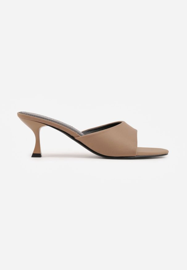 Renee - Ciemnobeżowe Eleganckie Klapki Peep Toe na Klepsydrowym Obcasie Jilthine. Nosek buta: otwarty. Kolor: beżowy. Materiał: satyna. Sezon: lato. Obcas: na obcasie. Styl: elegancki. Wysokość obcasa: średni