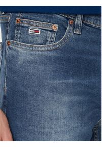 Tommy Jeans Jeansy DM0DM18765 Niebieski Tapered Fit. Kolor: niebieski