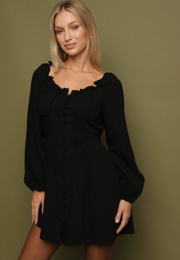 Born2be - Czarna Sukienka Hiszpanka Vices z Gorsetową Talią i Bufiastymi Rękawami Resana. Okazja: na co dzień. Typ kołnierza: dekolt gorset, dekolt hiszpanka. Kolor: czarny. Materiał: bawełna. Typ sukienki: gorsetowe. Styl: casual