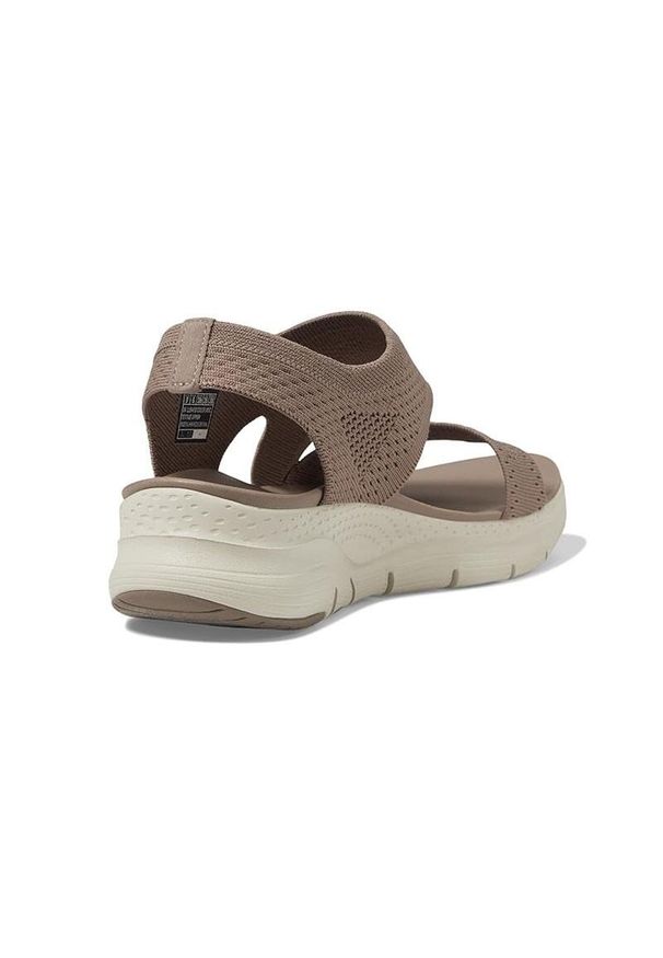 skechers - Sandały Kobieta Skechers Arch Fit róża. Kolor: brązowy. Sezon: lato