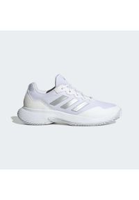 Adidas - Gamecourt 2.0 Tennis Shoes. Kolor: szary, biały, wielokolorowy. Materiał: materiał. Sport: tenis #1