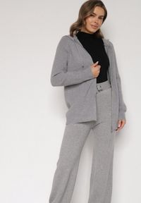 Born2be - Ciemnoszary Komplet z Wełną i Bawełną Szerokie Spodnie i Rozpinana Bluzka z Kapturem Reikania. Kolor: szary. Materiał: wełna, bawełna #7