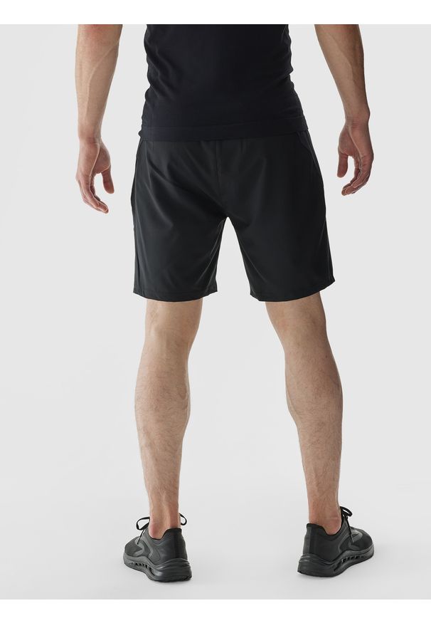 4f - 4F Spodenki treningowe regular szybkoschnące męskie - szare S. Kolor: szary. Materiał: elastan, włókno, syntetyk, materiał. Długość: krótkie. Wzór: jednolity. Sport: fitness