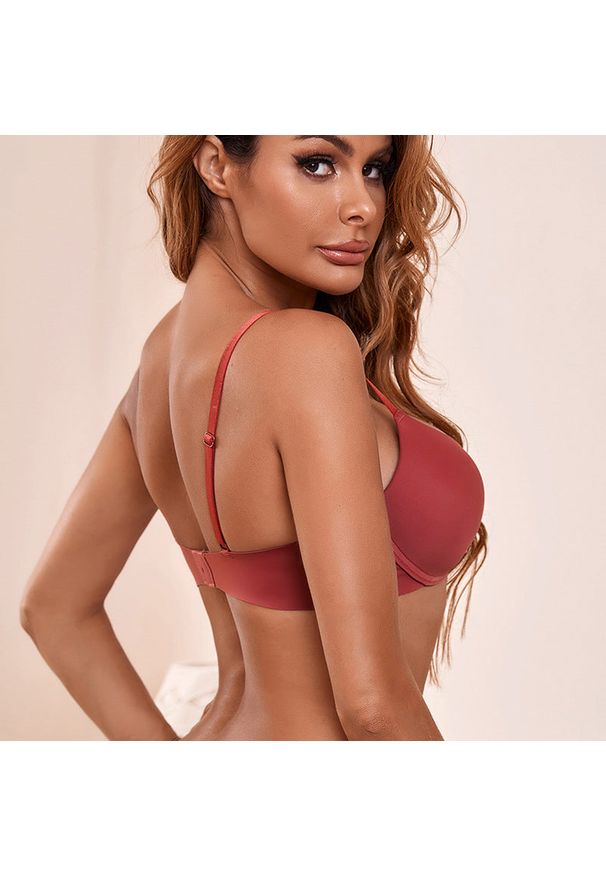 Intica - Biustonosz push-up modelujący z elastycznego materiału Bijan. Kolor: czarny. Materiał: materiał. Rodzaj stanika: push-up