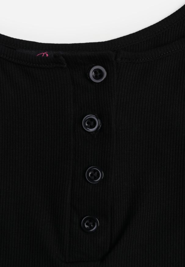 Born2be - Czarny Top na Ramiączkach z Prążkowanej Tkaniny z Bawełny z Guzikami Bermisa. Okazja: na co dzień. Kolor: czarny. Materiał: tkanina, bawełna, prążkowany. Długość rękawa: na ramiączkach. Styl: elegancki, casual