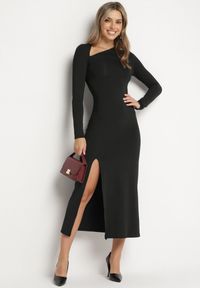 Born2be - Czarna Sukienka Taliowana z Asymetrycznym Dekoltem i Rozcięciem Saiala. Okazja: na spotkanie biznesowe, do pracy. Kolor: czarny. Długość rękawa: długi rękaw. Typ sukienki: asymetryczne. Styl: biznesowy, klasyczny, wizytowy #3