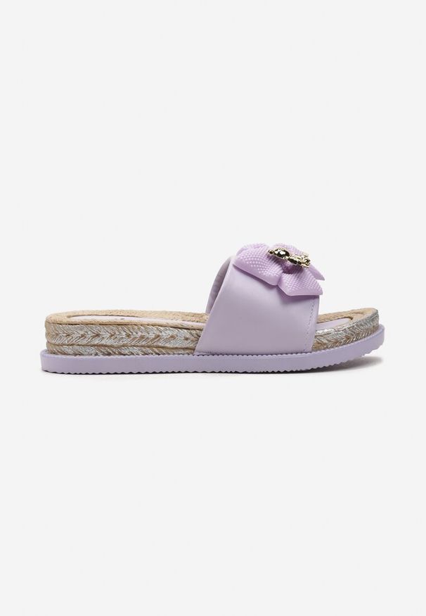 Born2be - Fioletowe Klapki na Grubej Podeszwie z Kokardką i Metalowymi Ozdobami Naolle. Kolor: fioletowy. Wzór: aplikacja. Sezon: lato. Styl: elegancki
