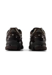 Buty unisex New Balance U19062NQ – brązowe. Kolor: brązowy. Materiał: guma, syntetyk, materiał. Szerokość cholewki: normalna. Sport: turystyka piesza #2