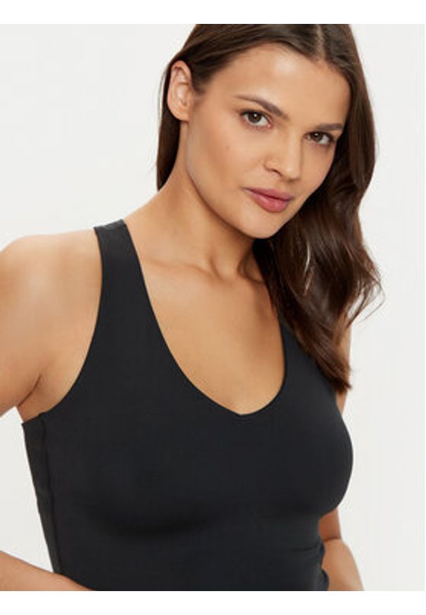 GIRLFRIEND COLLECTIVE - Girlfriend Collective Top Zoe 1024 Czarny Slim Fit. Kolor: czarny. Materiał: syntetyk