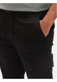Pepe Jeans Spodnie materiałowe PM211725 Czarny Slim Fit. Kolor: czarny. Materiał: syntetyk, bawełna #5