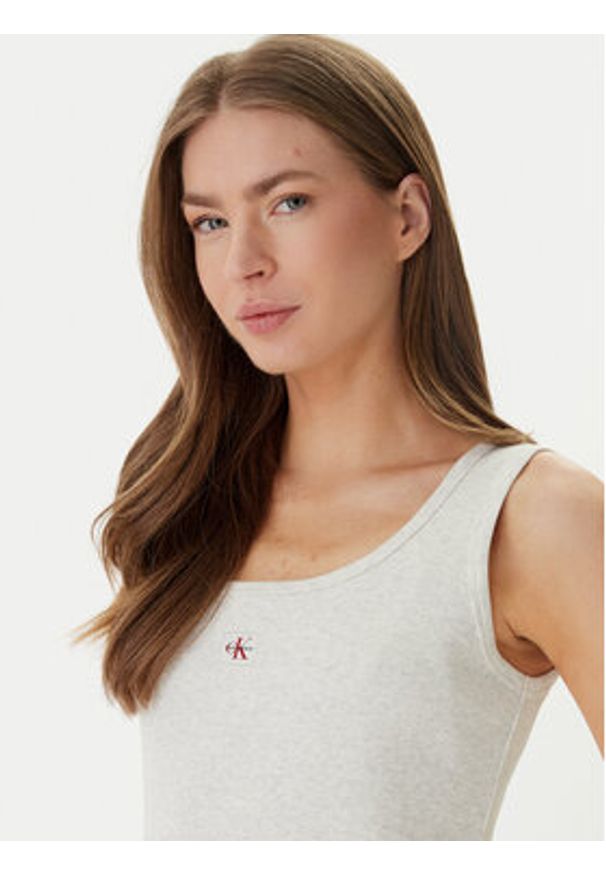 Calvin Klein Jeans Sukienka codzienna LV047F257G Beżowy Slim Fit. Okazja: na co dzień. Kolor: beżowy. Materiał: bawełna. Typ sukienki: proste. Styl: casual