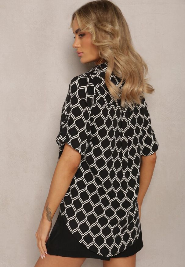 Renee - Czarna Klasyczna Koszula w Geometryczny Print z Wiskozy i Bawełny Kullia. Kolor: czarny. Materiał: wiskoza, bawełna. Wzór: nadruk, geometria. Styl: klasyczny