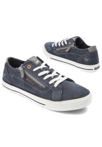 Granatowe Sneakersy Mustang Modne Obuwie Męskie. Okazja: do pracy, na spacer. Zapięcie: zamek. Kolor: niebieski. Materiał: materiał. Sport: turystyka piesza #3