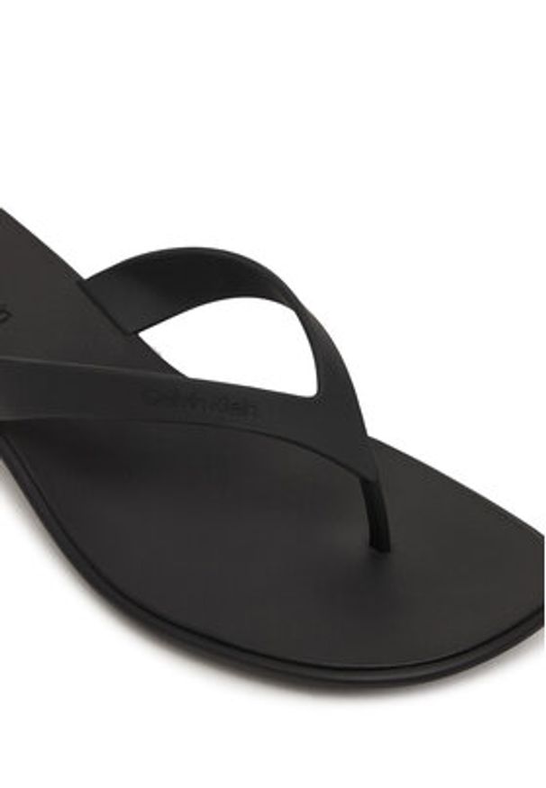 Calvin Klein Japonki Flip Flop Kitten Heel Thong Tpu HW0HW02965 Czarny. Kolor: czarny. Materiał: skóra