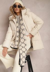 Renee - Beżowa Kurtka Pikowana z Suwakami po Bokach Hafida. Okazja: na co dzień. Kolor: beżowy. Materiał: jeans. Długość rękawa: długi rękaw. Długość: długie. Sezon: zima. Styl: casual