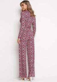 Born2be - Fuksjowy Wzorzysty Kombinezon z Długim Rękawem i Szerokimi Spodniami z Wiązaniem w Pasie Vilati. Kolor: różowy. Długość rękawa: długi rękaw. Długość: długie. Wzór: geometria. Styl: elegancki #2