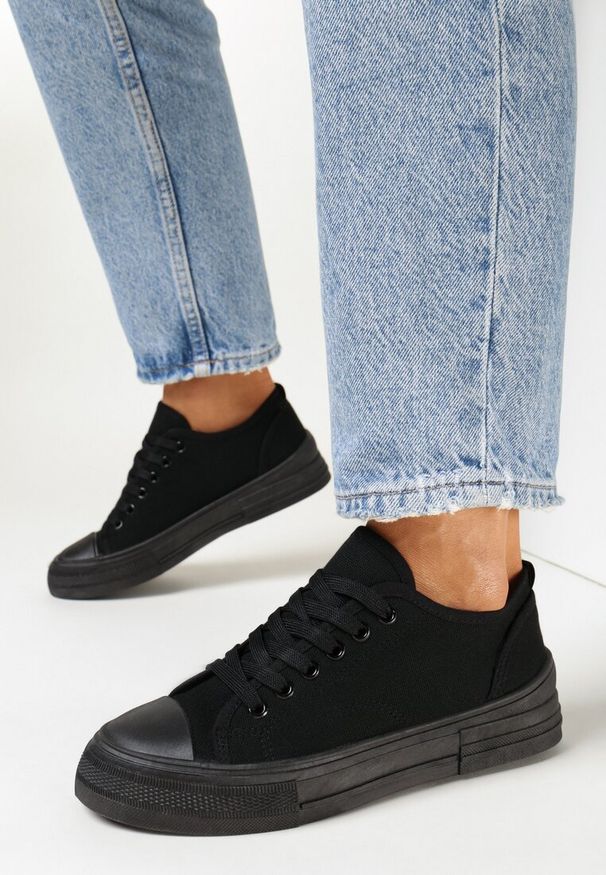 Born2be - Czarne Sznurowane Trampki Przed Kostkę Alaleta. Wysokość cholewki: przed kostkę. Kolor: czarny. Materiał: jeans