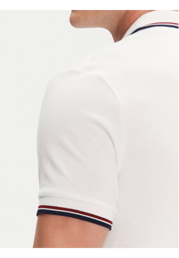 Save The Duck Polo DR0136M BATE20 Biały Regular Fit. Typ kołnierza: polo. Kolor: biały. Materiał: bawełna