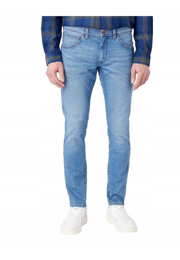 Wrangler - WRANGLER BRYSON MĘSKIE SPODNIE JEANSOWE HALT W14XHN310. Okazja: na co dzień. Stan: obniżony. Wzór: ze splotem. Styl: klasyczny, casual, rockowy, elegancki